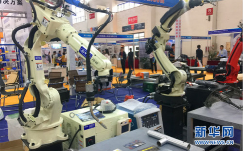 1519614864631010533.jpg 286ed488c7e51b19fbbf03.jpg