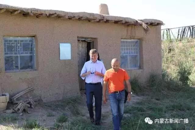 1504143632888002419.jpg 1504085290137041640.jpg