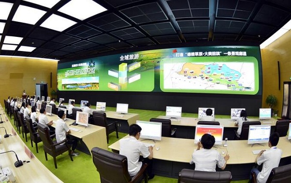 1498185358926042390.jpg 00e066bdf50c1ab336080a.jpg