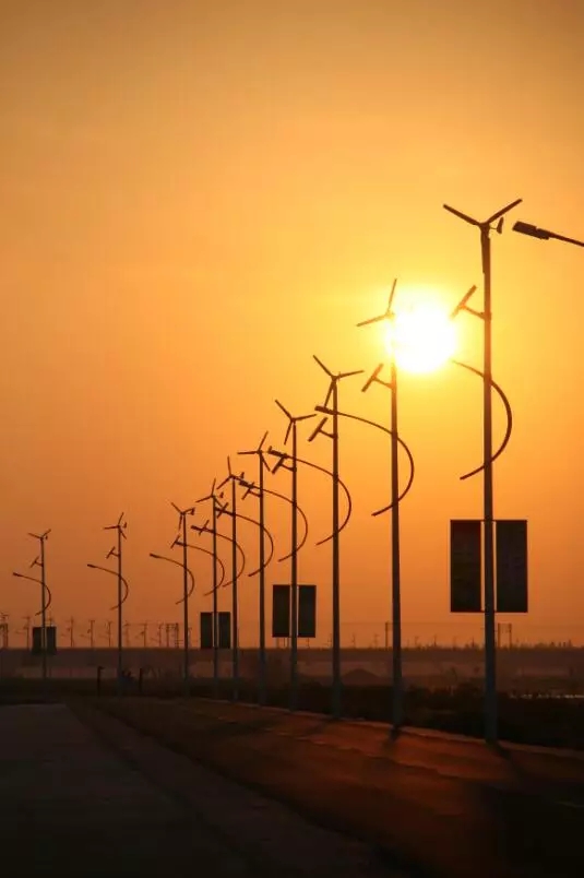 1514358700044018688.jpg 20170204093958353.jpg