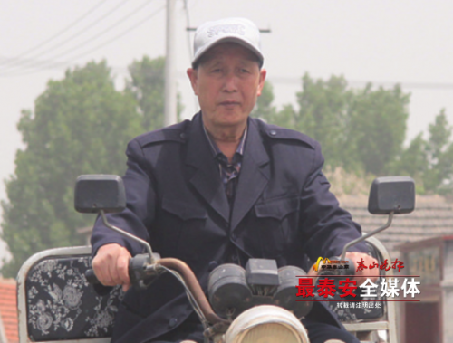 1521445379432097741.png 医生.png