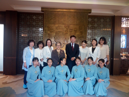 1523863504924098049.png 韩国济州特别自治道海洋人文交流代表团一行参观筼筜书院.png