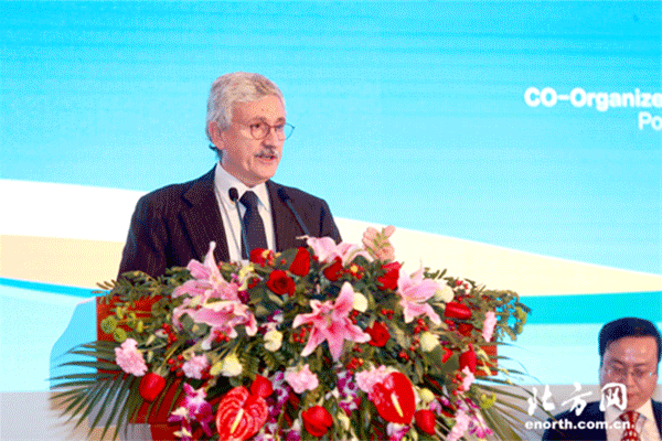 1516759787010075193.gif 2-1.gif