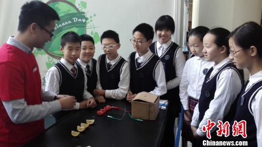 1524903125686073988.jpg 81921840.jpg