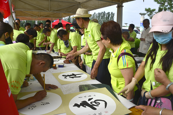 1531879701624056117.png 2.png