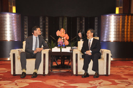 1511398851593063663.jpg 2.jpg