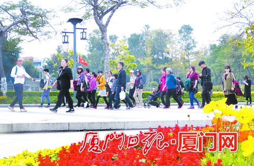 1519290393591066802.jpg 鼓浪屿以更高的颜值迎接广大游客。(本报记者王火炎摄).jpg