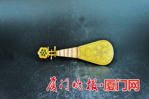 1521177930988099877.jpg 琵琶锁.jpg