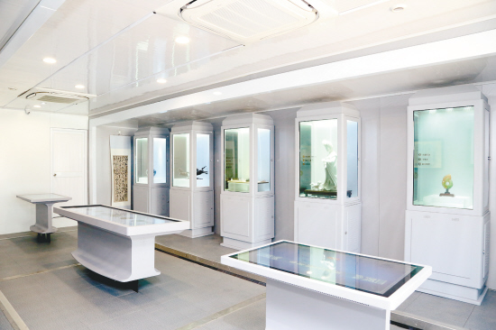 1523605014384071205.jpg 00300047948_d708182e.jpg