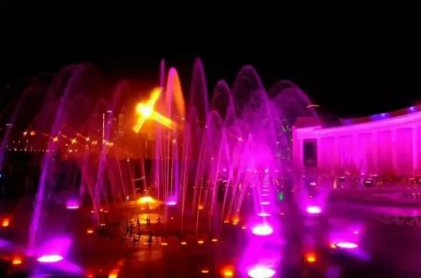 1533778192060000498.jpg renguang.webp.jpg