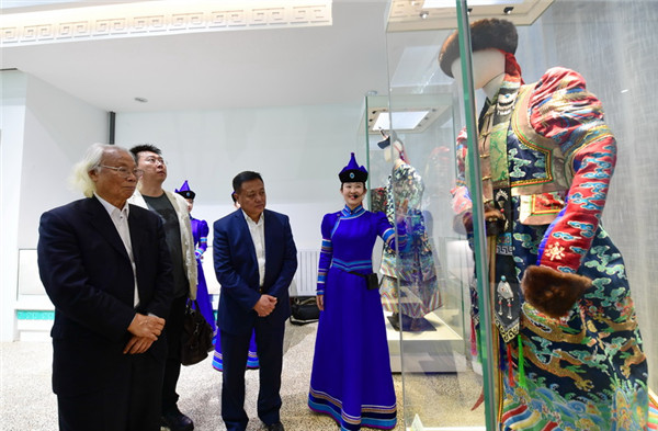 1527236491752063768.jpg 1527236034604098087_副本.jpg