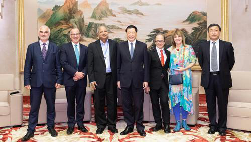 1537428475824006312.png 图片1.png