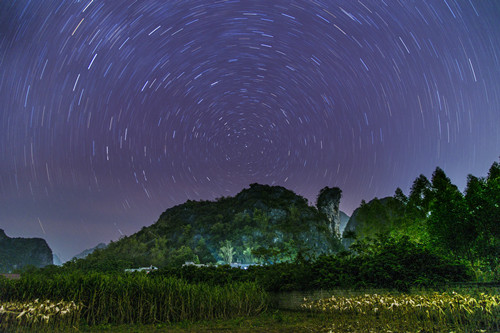 1538270855784040629.jpg 大化风光_副本1.jpg