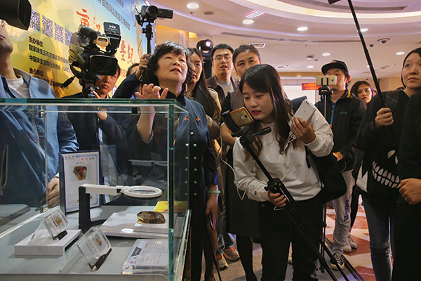 1538980730172036119.jpg 5bb8381da310eff368ffc178.jpg