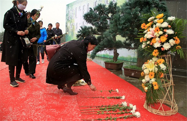 1522834644946002402.jpg 02.jpg