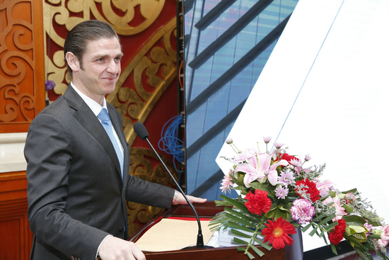 1517801208437033670.jpg 1517219102971528.jpg