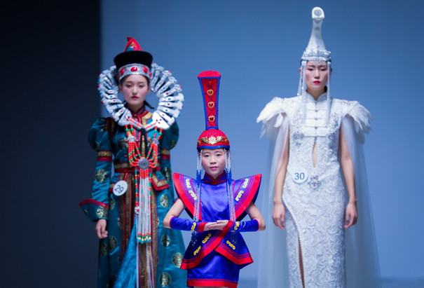 1508741394349035047.jpg 1508656941937.jpg