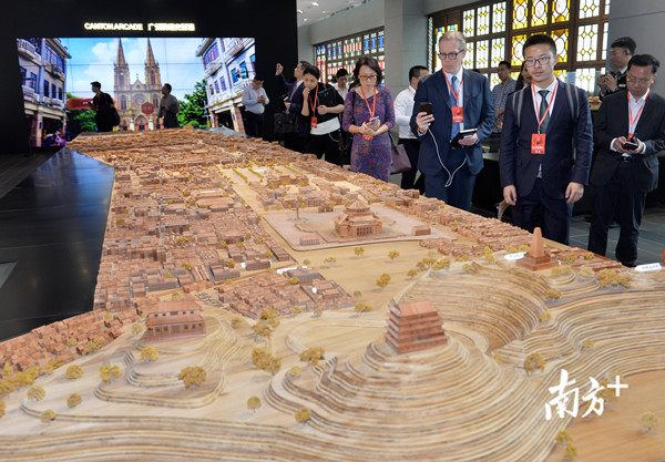 1522637847616042493.jpg 3.jpg