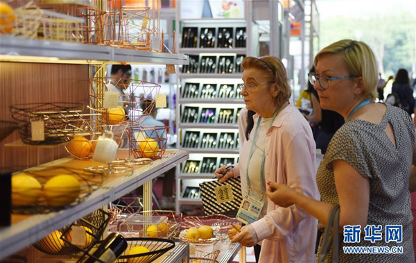 1524906943199052943.jpg 广州2.jpg