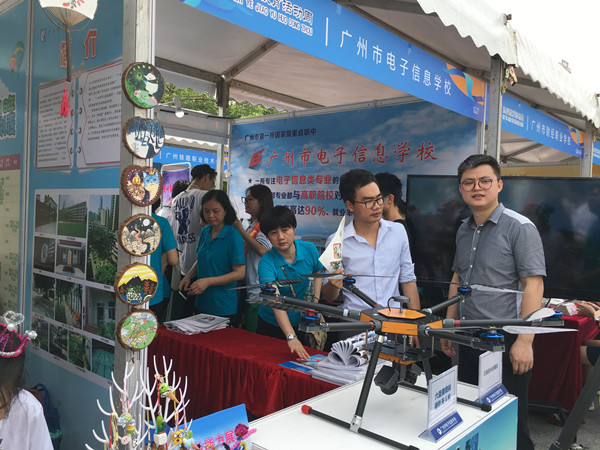 1526363571463080090.jpg 434692977316174786.jpg