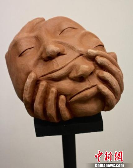 1511833778322072452.jpg 75017400.jpg