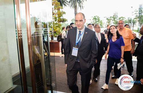 1498527524265094401.jpg s1.jpg