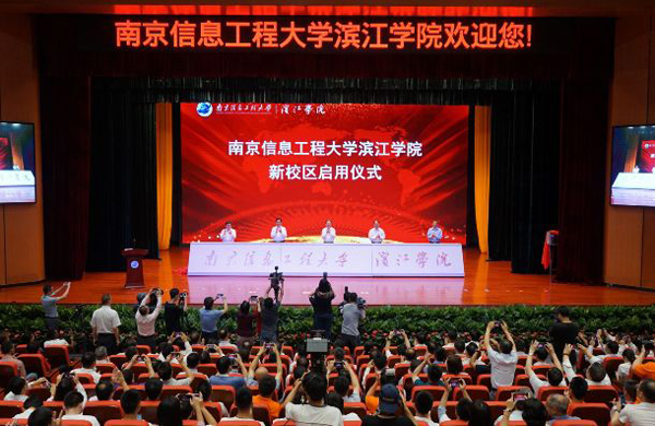 1537321279983058413.jpg 01.jpg