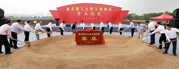 1538100097586030641.bmp 01.bmp