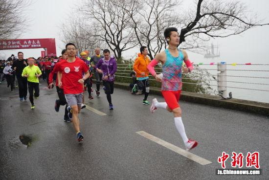 1520471615477059988.bmp 02.bmp