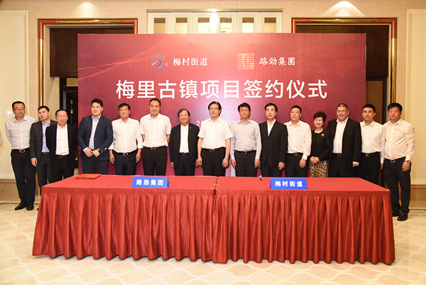 1527213468129065504.jpg 02.jpg