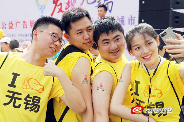 1527561295685052816.jpg 05.jpg