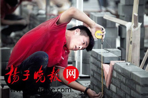 1531445779601044915.jpg 01.jpg