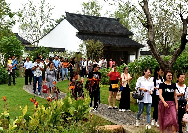 1537520275518028761.jpg VCG111167740045.jpg