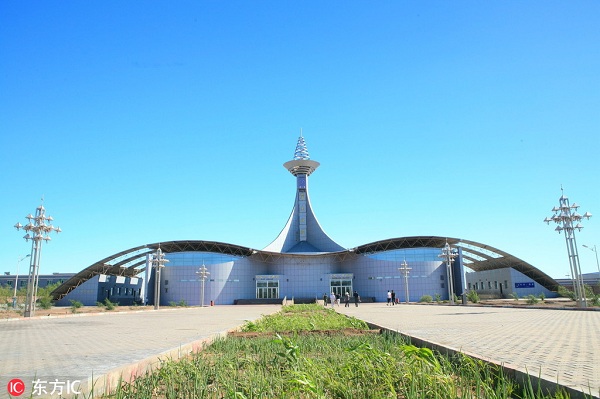 1542246841867022086.jpg 策克口岸.jpg