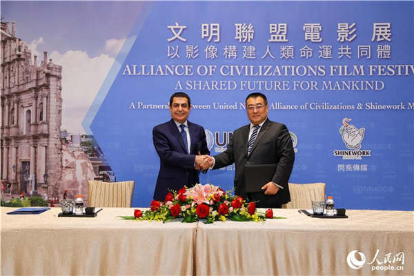 1529569276502024529.jpg 5b28ca8ca310010f43da7243.jpg