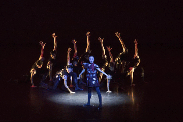 1531124576878020103.gif 5b3dc782a31033495a58b098.gif