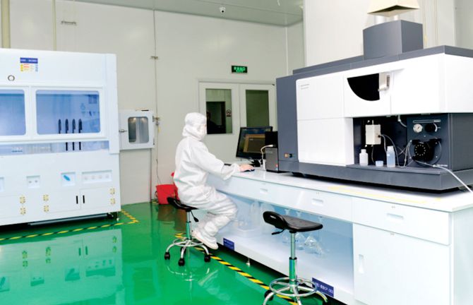 1543284575293068002.jpg 凯圣含氟电子化学品研究院_副本.jpg