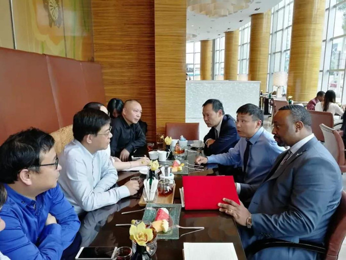 1536137877759026698.jpg 会谈2.jpg