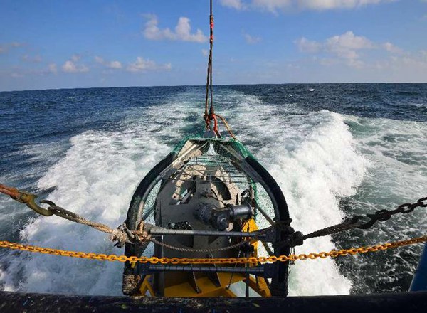 1536653322104003913.jpg 探测船.jpg