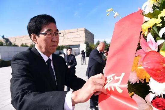 1545614214692082439.jpg 286ed488c7cf1d86eb8f23.jpg