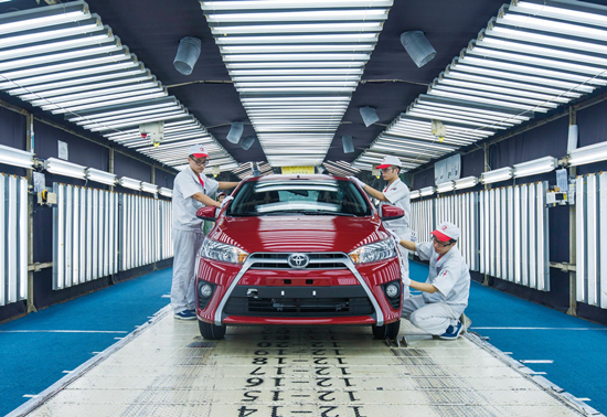 1547532457817003759.jpg 广汽丰田 生产线员工为消费者匠心质造高品质产品_副本.jpg