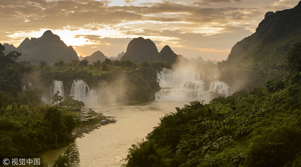 1534485920225052784.jpg 崇左德天瀑布_副本.jpg