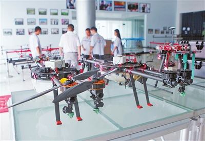 1550713366554083860.jpg yr1.jpg