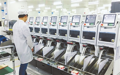 1550713379713076855.jpg yr2.jpg