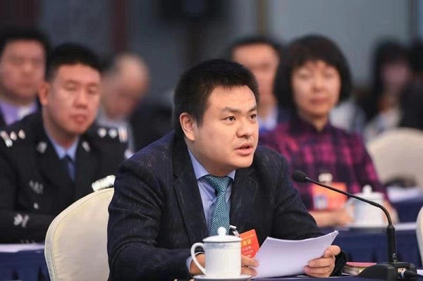 1552267372395089302.jpeg 5c84d8f2a3106c65fffe895e.jpeg