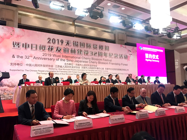 1553735522014090726.jpg 286ed488c83f1e051a2c07.jpg