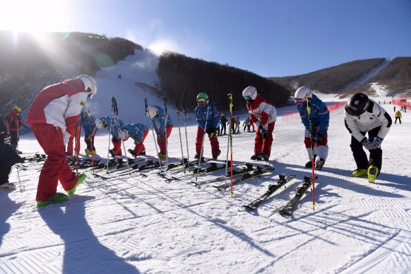 1544774235129072744.jpg 5c0f2e3aa310eff3690a6760.jpg