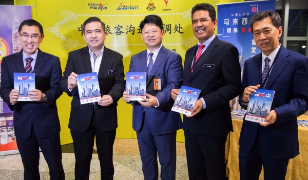 1538188515199001153.jpg 5bac9710a310eff368fef0d1.jpg