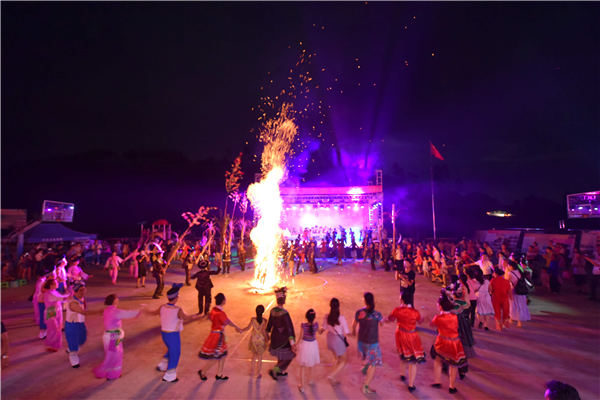 1545987649064015246.jpg 5c2423c0a310d9126fdb9f50.jpg