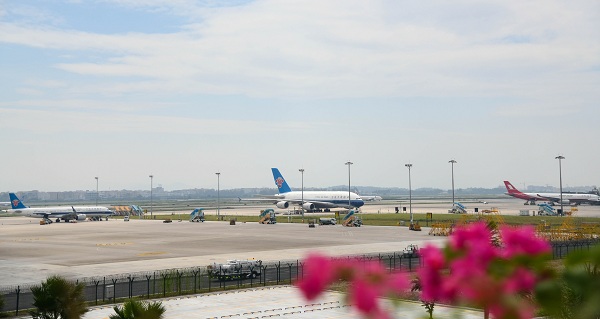 1554858498523093364.jpg XxjwsmE007002_20190409_CBMFN1A001_11n.jpg